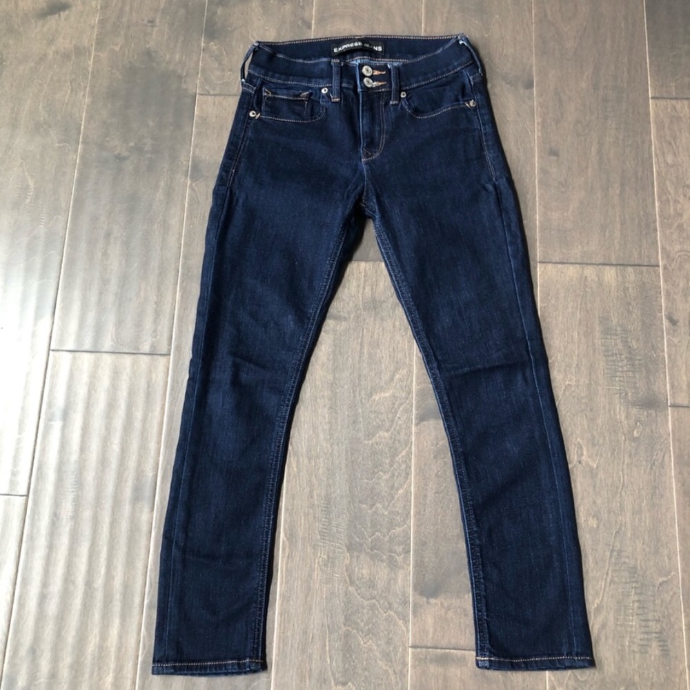 Express Mid Rise Jeans - Picture 2 of 4